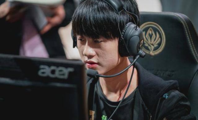 深筹码更注 深筹码更注